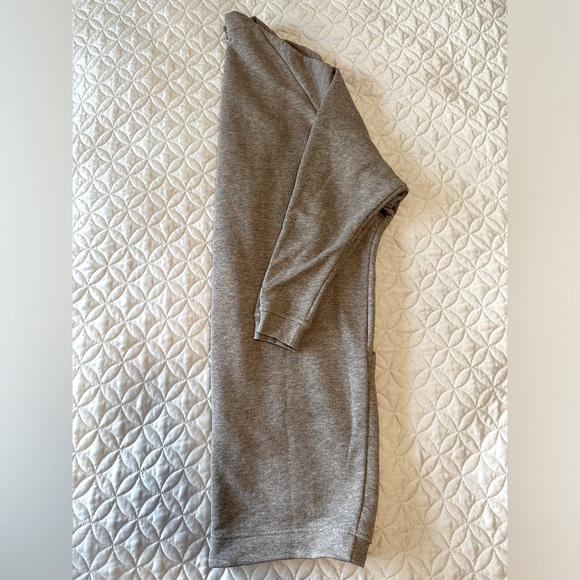 Nike cardigan, size medium - Picture 14 of 14